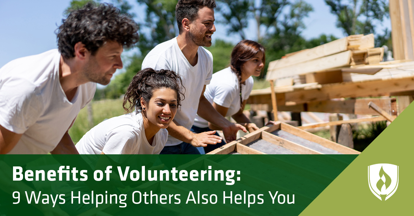 The Career Benefits of Volunteering During Your Job Search