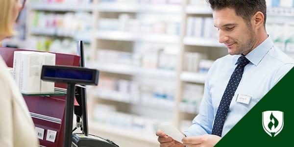 7 Benefits of Becoming a Pharmacy Technician